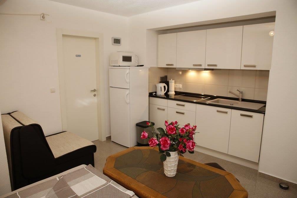 Apartments Simic Vodice Exterior photo